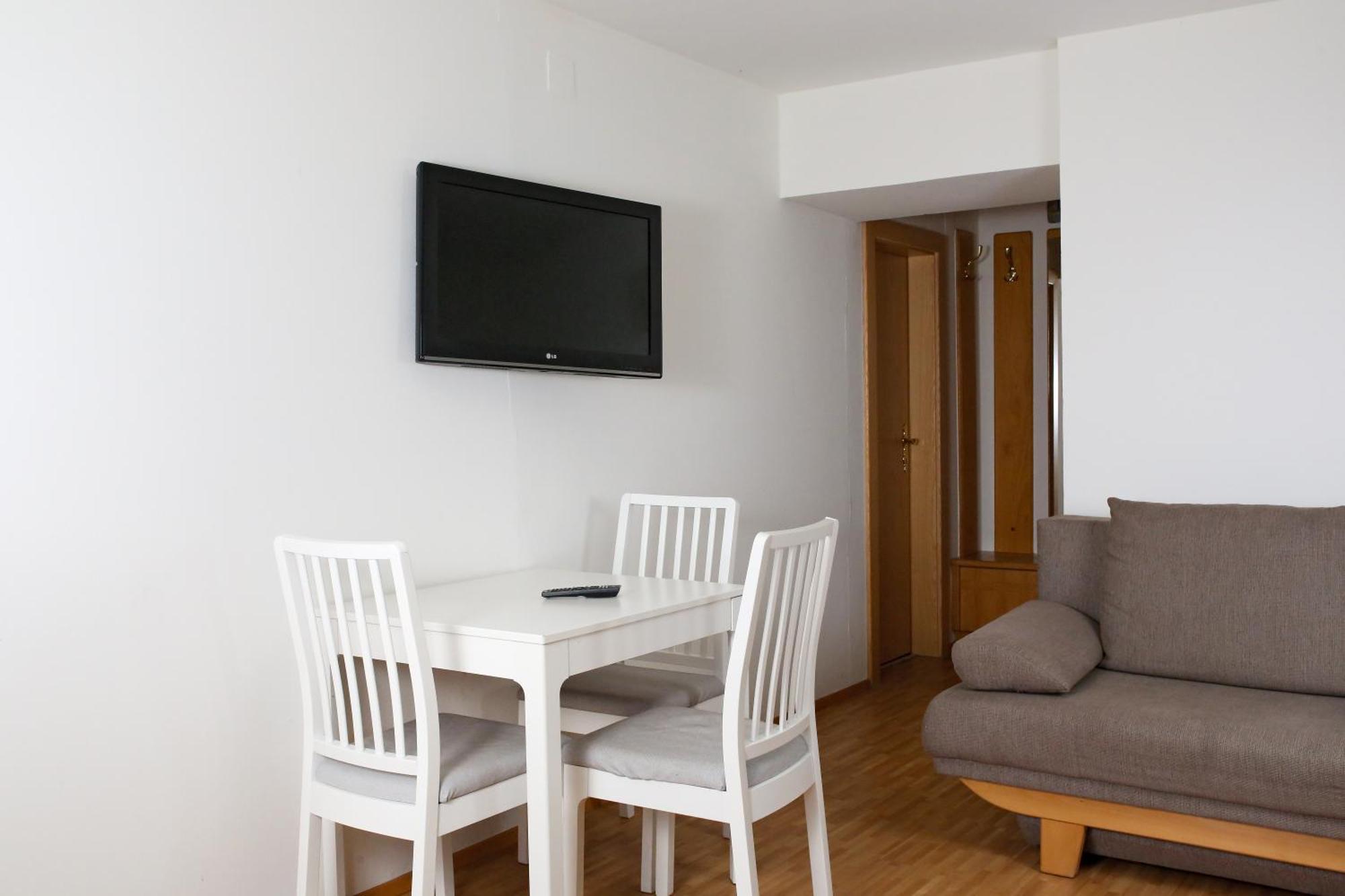 Self-Check In Apartmenthotel Seeglueck Portschach am Woerthersee Exterior photo