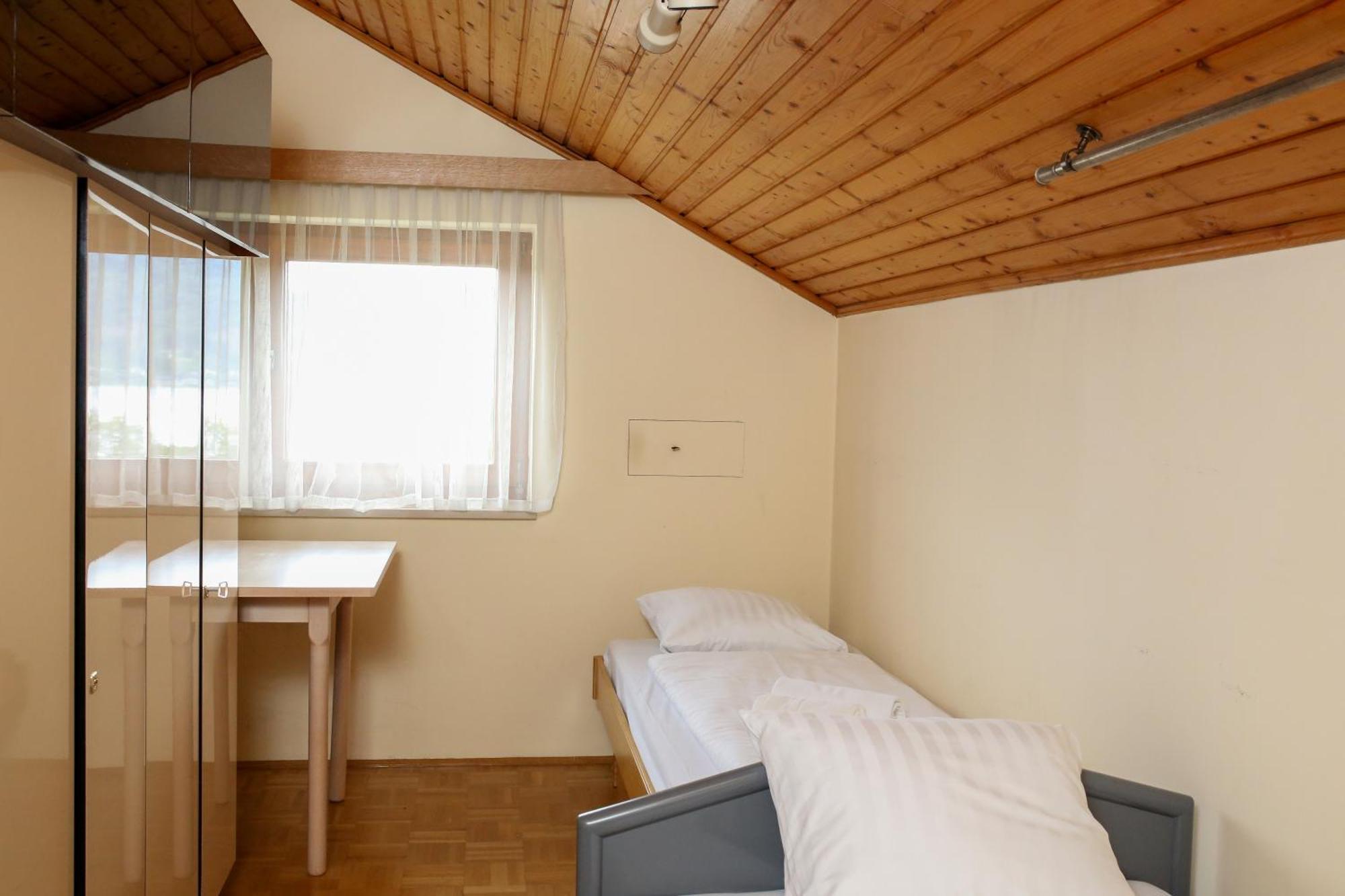 Self-Check In Apartmenthotel Seeglueck Portschach am Woerthersee Exterior photo